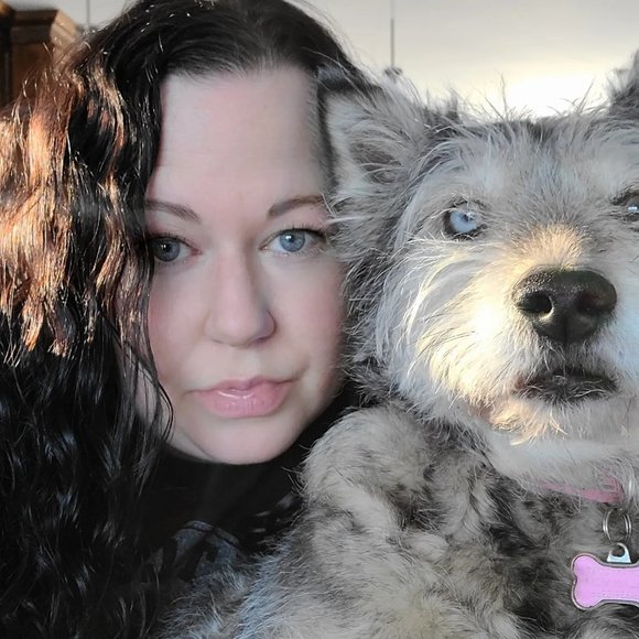 Meet your Posher, Karla - Picture 1 of 1